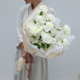 Joha al-Harti: Bouquet of 10 White Peonies