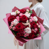 Attractive Mix: Spray Rose Bouquet
